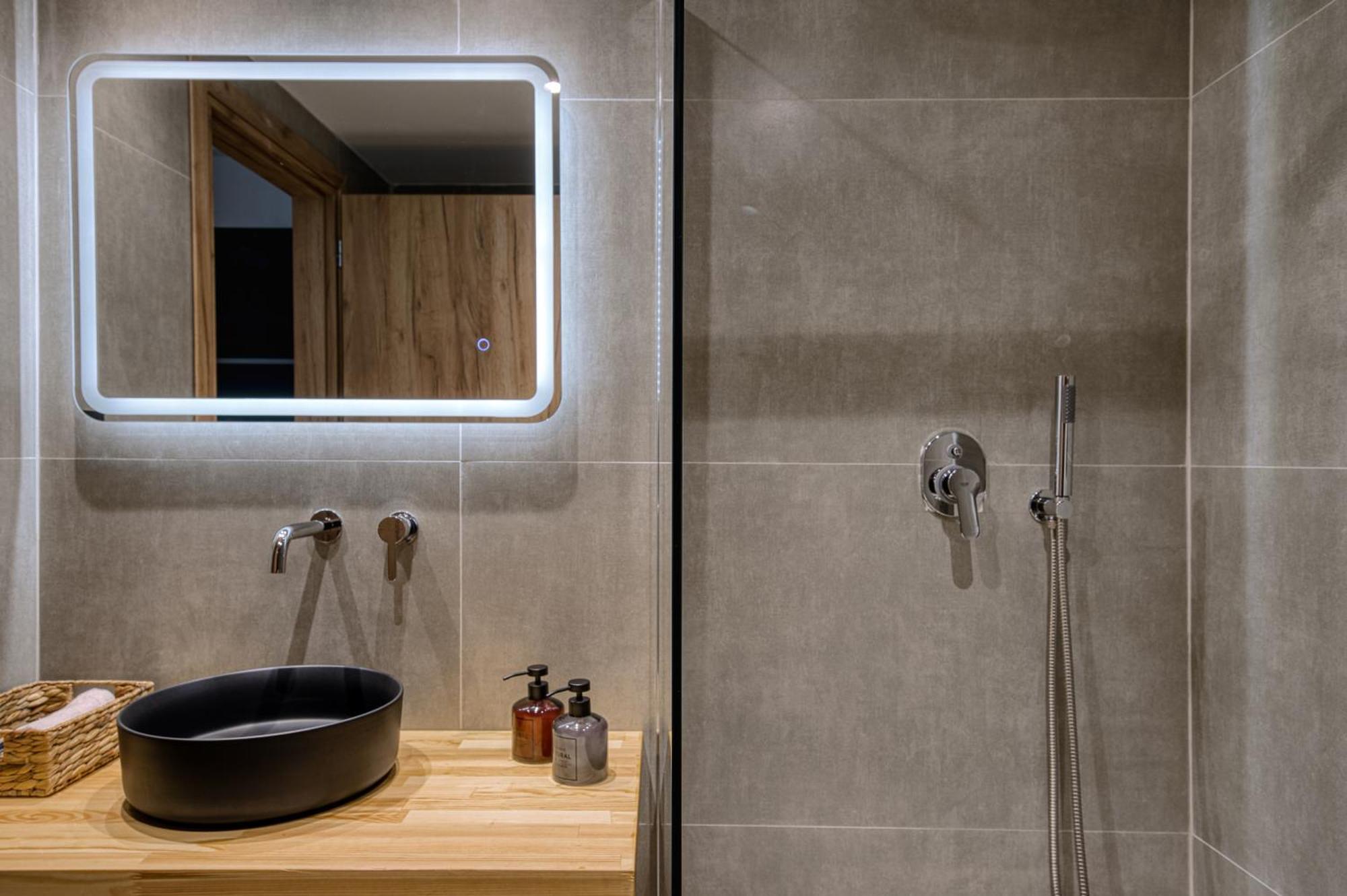 Abelia Boutique Rooms Циливи Екстериор снимка
