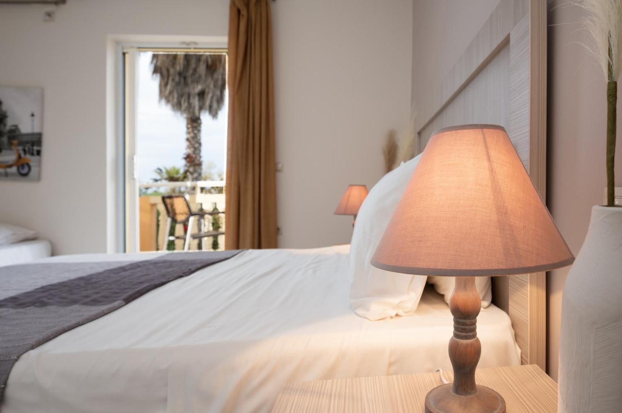 Abelia Boutique Rooms Циливи Екстериор снимка